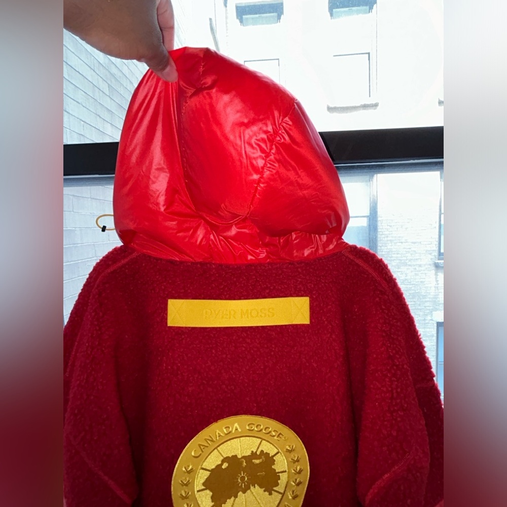 Red Canada Goose X Pyer Moss Throwback sweatshirt with yellow finishes - Picture 16 of 17